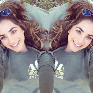 Meet your Posher, Camille